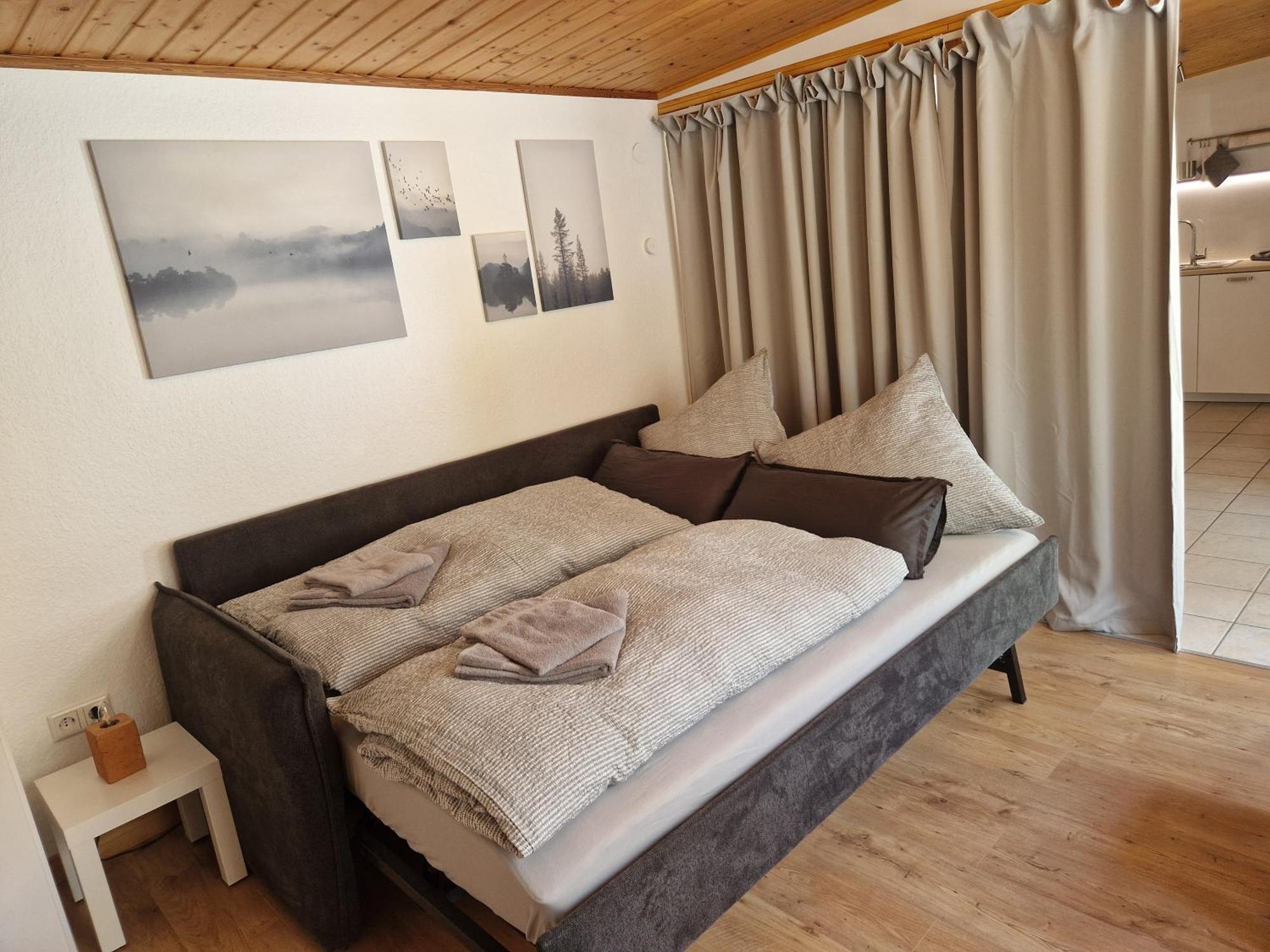 Ferienhaus Berghausen Am Hennesee Meschede Esterno foto